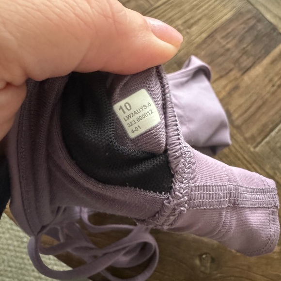 lululemon Energy Longline Bra *Medium Support, B–D Cups, Purple Ash 10 - Picture 3 of 4